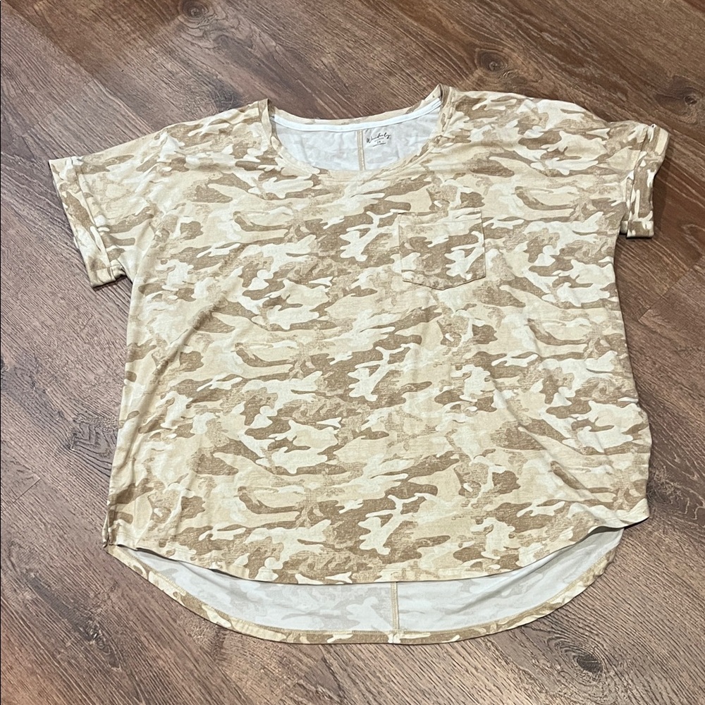 Wonderly 2X Tan and Cream Camouflage Top